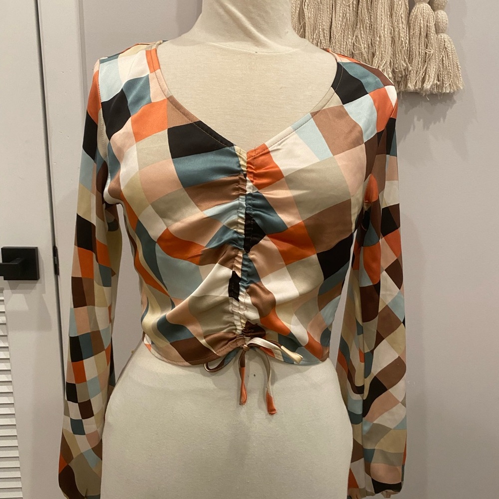 Sensual Long sleeve ruched blouse